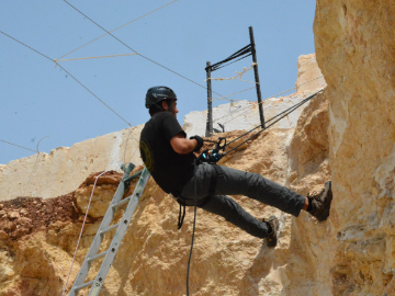 Combat Rappelling